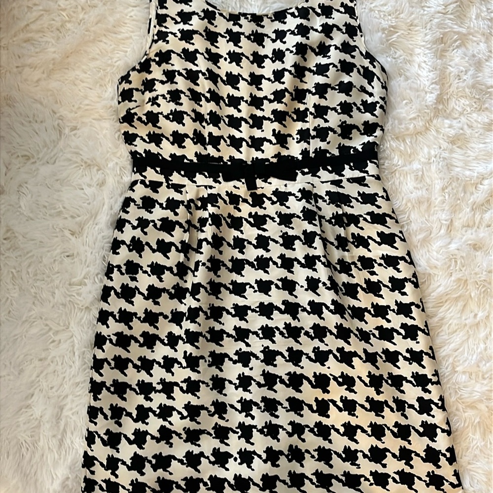 NWOT $395 Kate Spade Lola Ivory Black Houndstooth Print Silk Sheath Dress Size 8